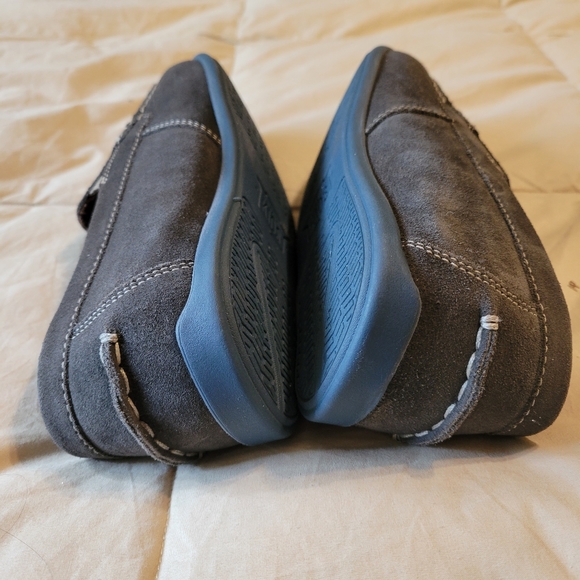 Florsheim kids grey loafers with large stitching - Picture 8 of 12